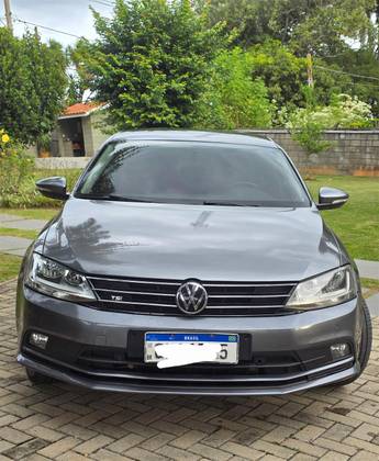 VOLKSWAGEN JETTA 1.4 16V TSI COMFORTLINE GASOLINA 4P TIPTRONIC VOLKSWAGEN JETTA 1.4 16V TSI COMFORTLINE GASOLINA 4P TIPTRONIC